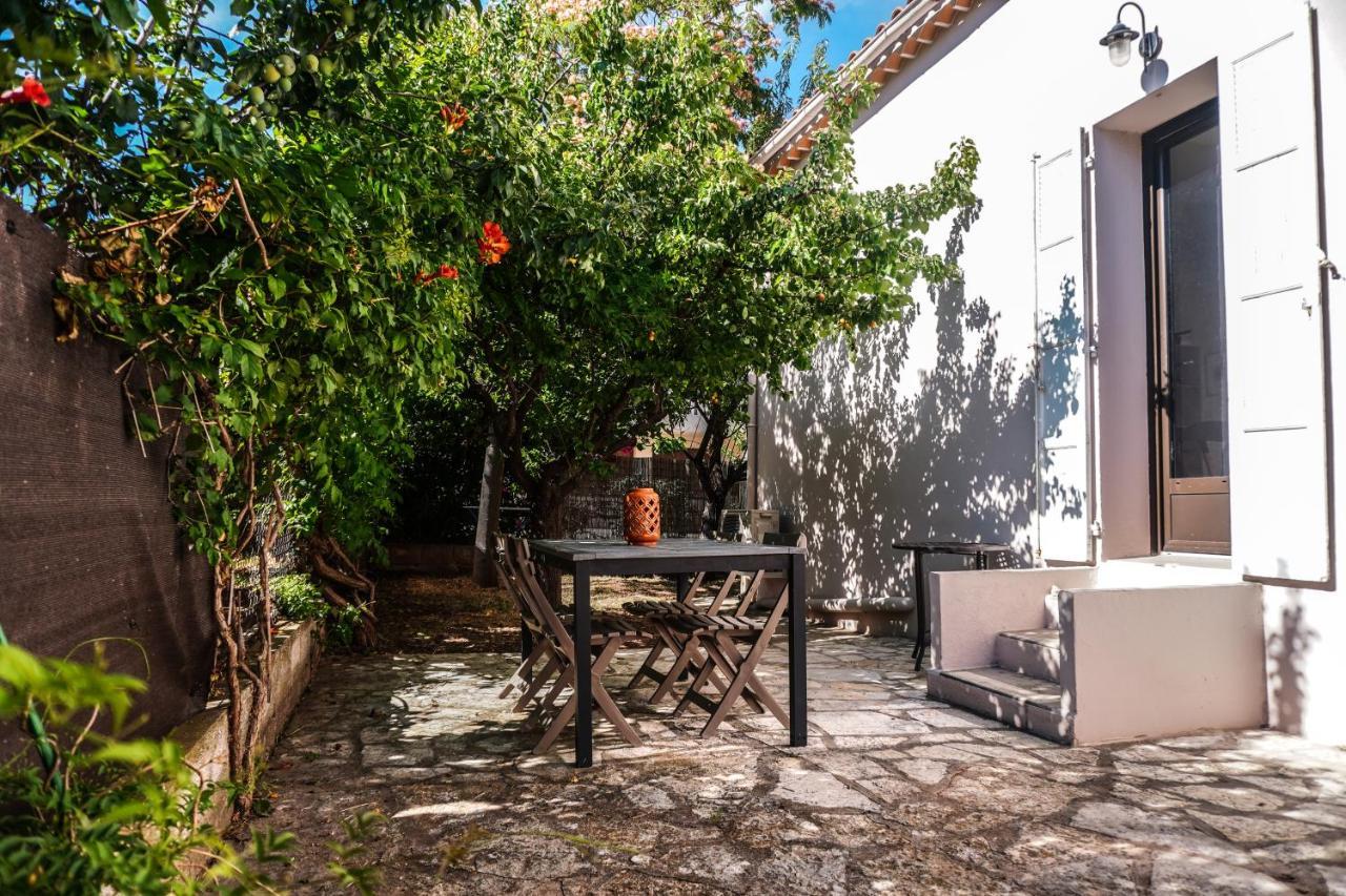 Le Galli En Plein Coeur De Sanary Экстерьер фото